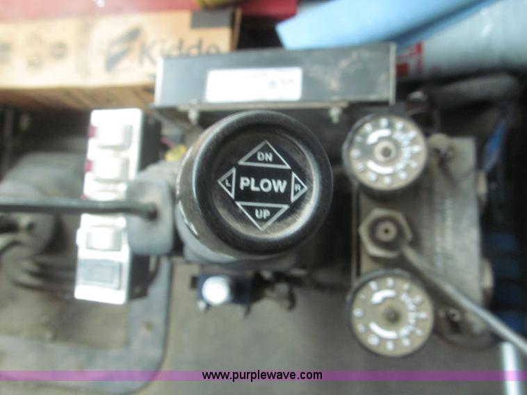 image for item F7029 1999 Sterling L9511 tandem axle dump truck