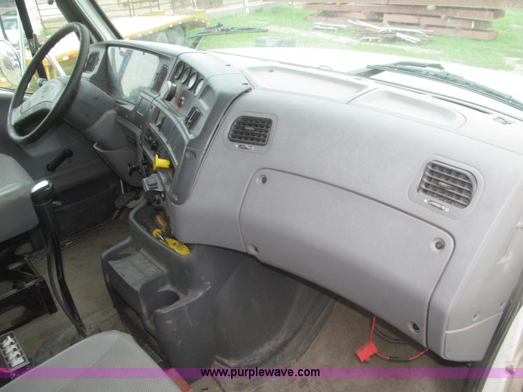 image for item F7029 1999 Sterling L9511 tandem axle dump truck