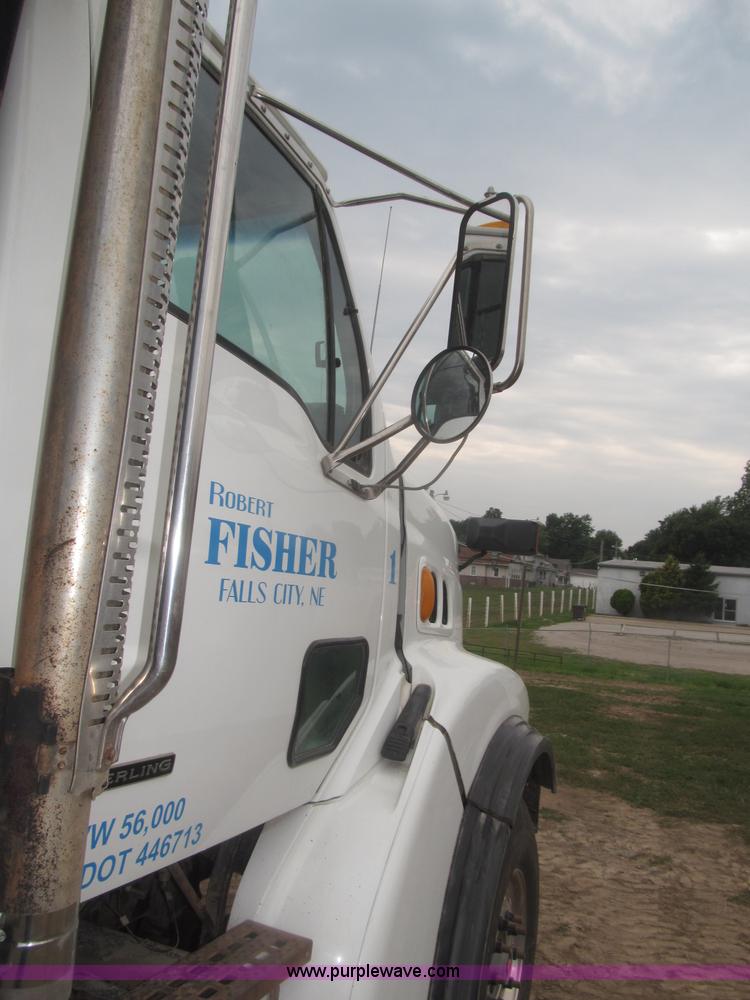 image for item F7029 1999 Sterling L9511 tandem axle dump truck