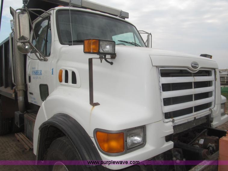 image for item F7029 1999 Sterling L9511 tandem axle dump truck