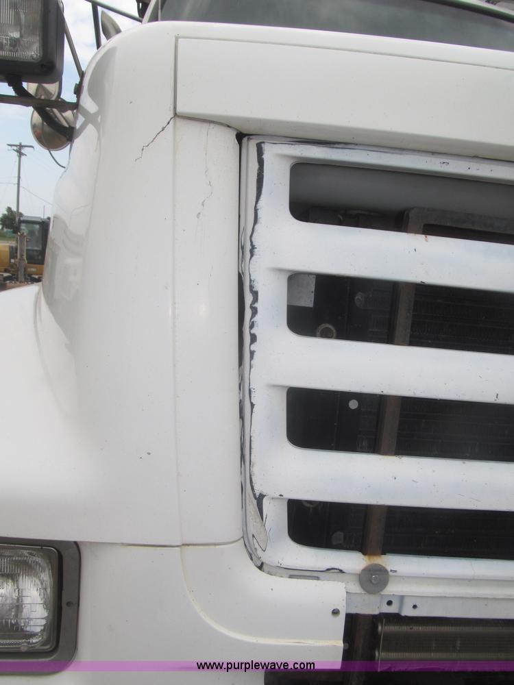 image for item F7029 1999 Sterling L9511 tandem axle dump truck