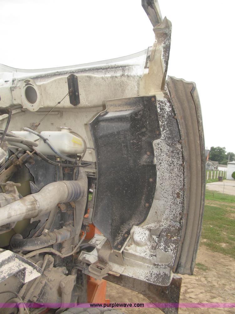 image for item F7029 1999 Sterling L9511 tandem axle dump truck