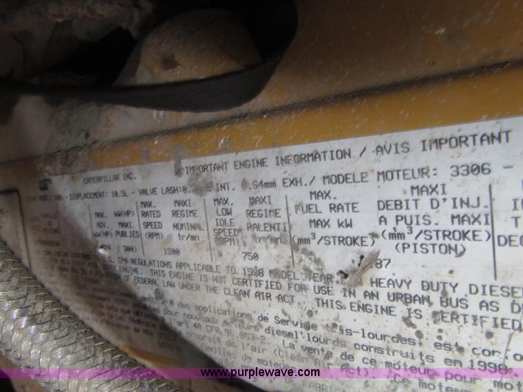 image for item F7029 1999 Sterling L9511 tandem axle dump truck