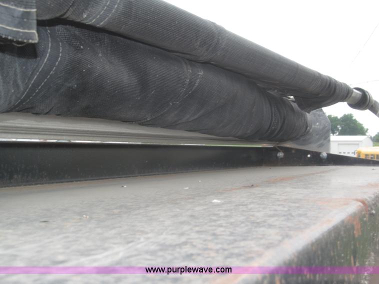 image for item F7029 1999 Sterling L9511 tandem axle dump truck