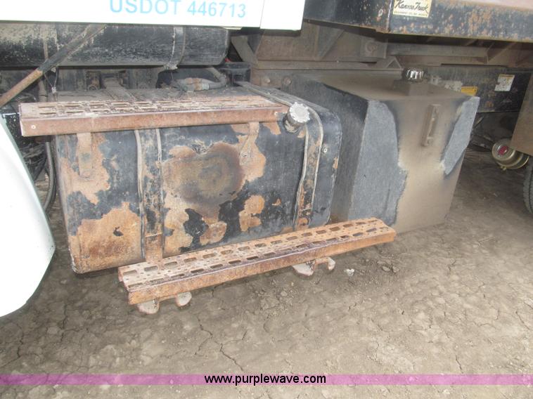 image for item F7029 1999 Sterling L9511 tandem axle dump truck