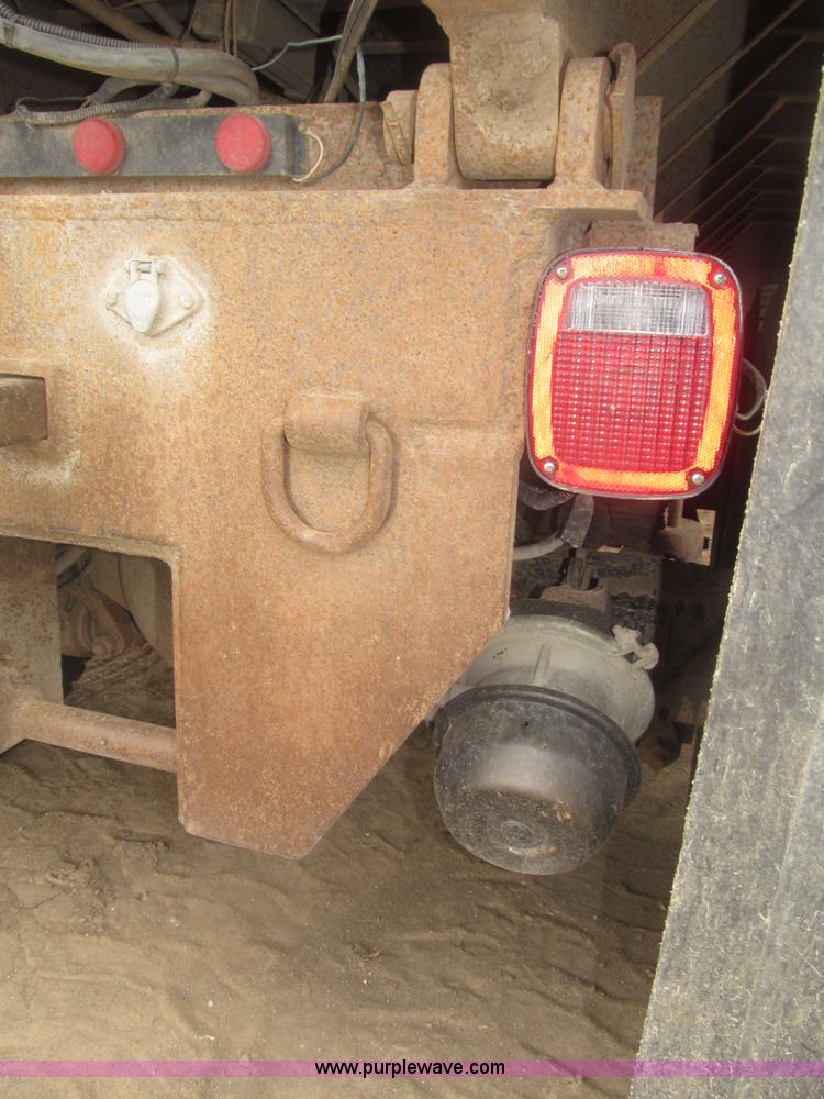 image for item F7029 1999 Sterling L9511 tandem axle dump truck