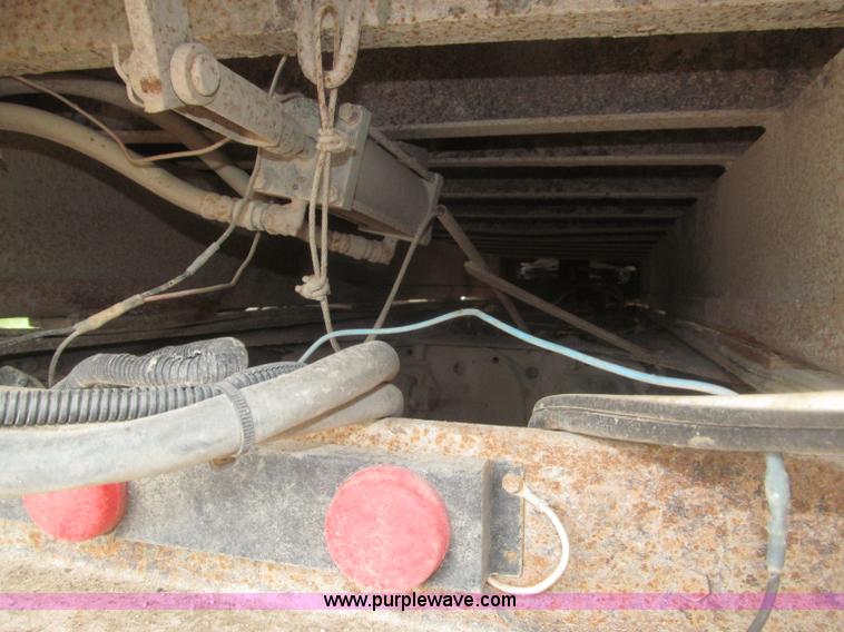 image for item F7029 1999 Sterling L9511 tandem axle dump truck