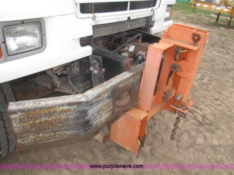 image for item F7029 1999 Sterling L9511 tandem axle dump truck