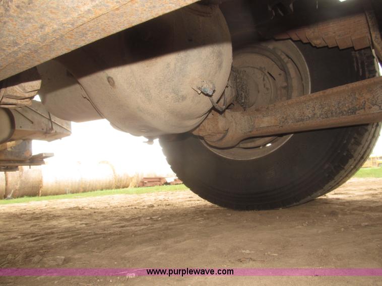 image for item F7029 1999 Sterling L9511 tandem axle dump truck