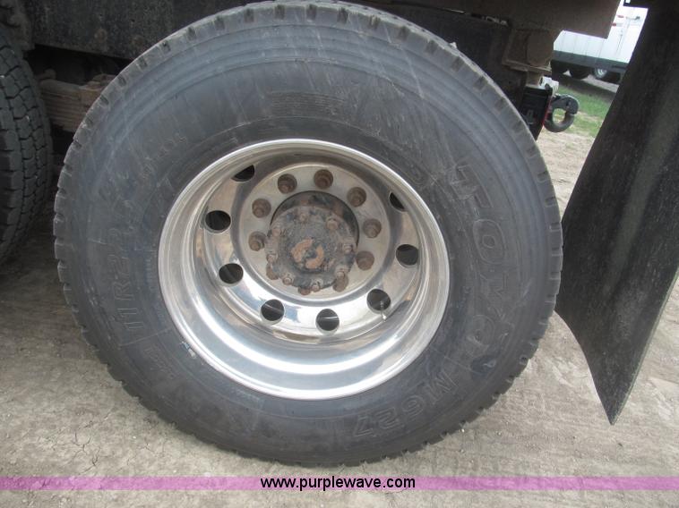 image for item F7029 1999 Sterling L9511 tandem axle dump truck