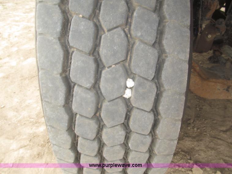 image for item F7029 1999 Sterling L9511 tandem axle dump truck