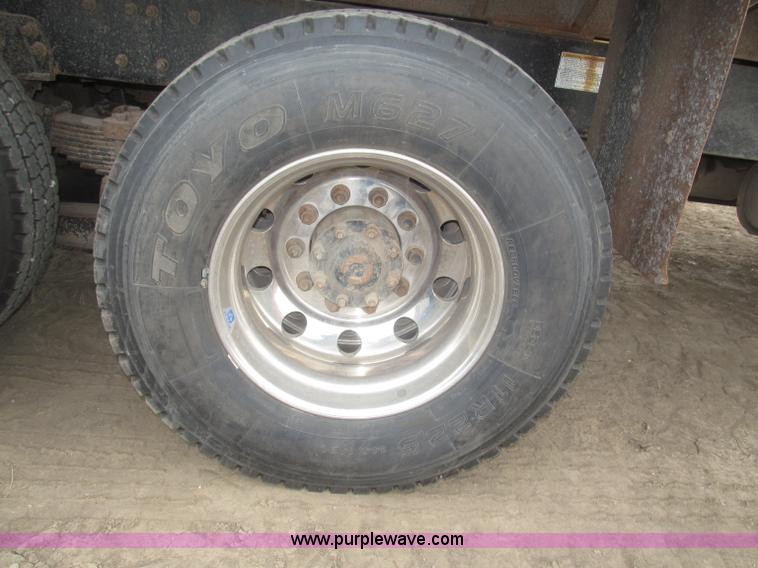 image for item F7029 1999 Sterling L9511 tandem axle dump truck