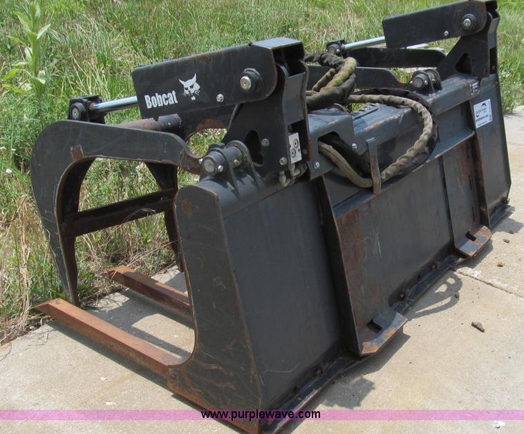 image for item G2032 Bobcat 78" industrial fork grapple