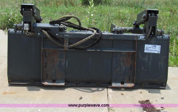 image for item G2032 Bobcat 78" industrial fork grapple