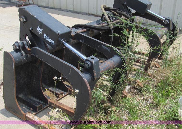 image for item G2032 Bobcat 78" industrial fork grapple