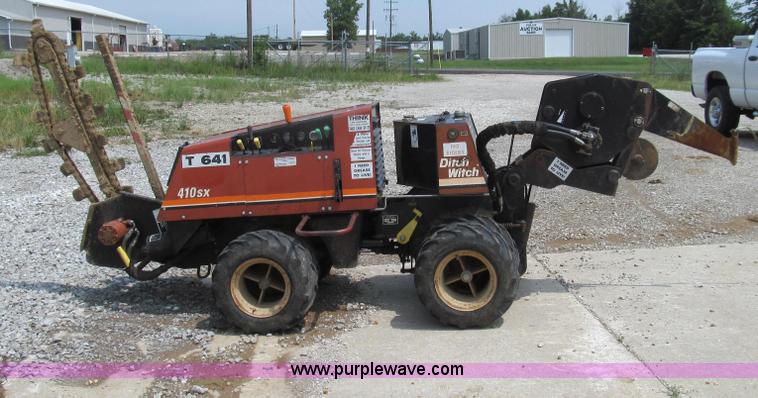 image for item G2035 2000 Ditch Witch 410SXD vibratory plow