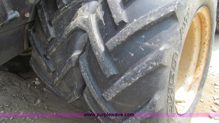 image for item G2035 2000 Ditch Witch 410SXD vibratory plow