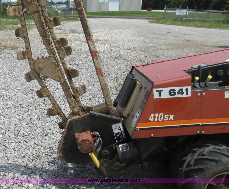 image for item G2035 2000 Ditch Witch 410SXD vibratory plow