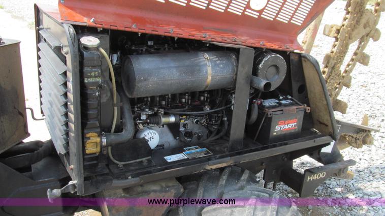 image for item G2035 2000 Ditch Witch 410SXD vibratory plow