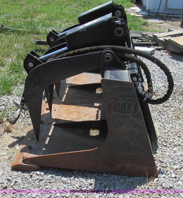 image for item G2037 Caterpillar 157-7225 grapple bucket