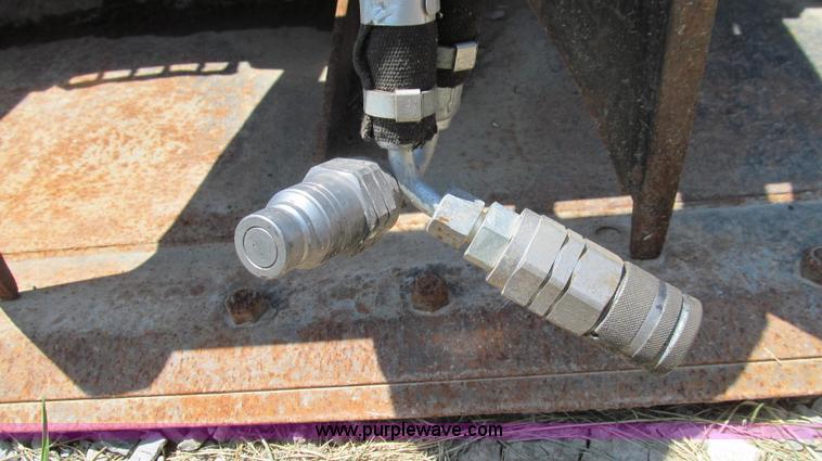 image for item G2037 Caterpillar 157-7225 grapple bucket