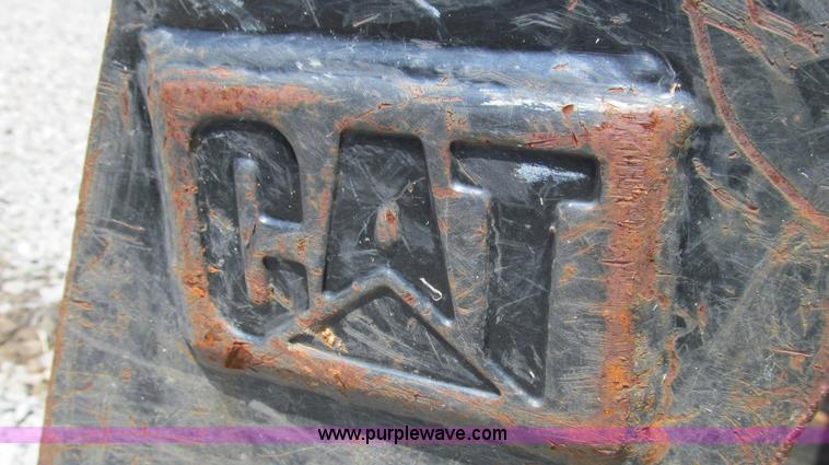 image for item G2037 Caterpillar 157-7225 grapple bucket