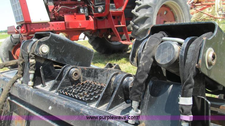 image for item G2037 Caterpillar 157-7225 grapple bucket