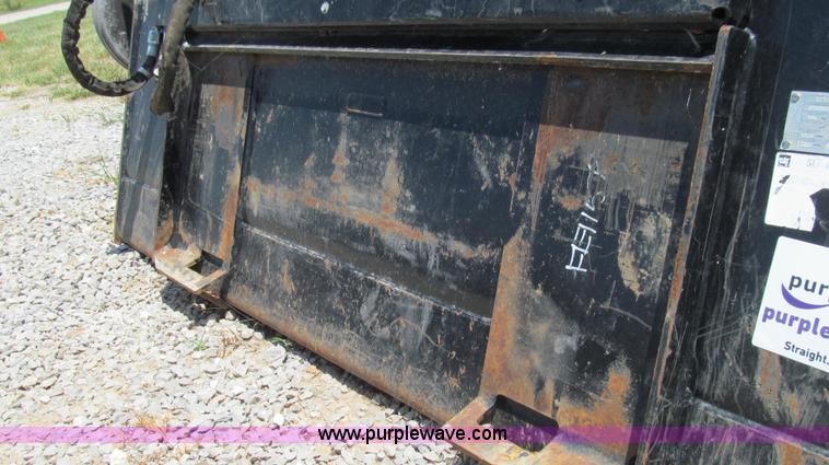 image for item G2037 Caterpillar 157-7225 grapple bucket
