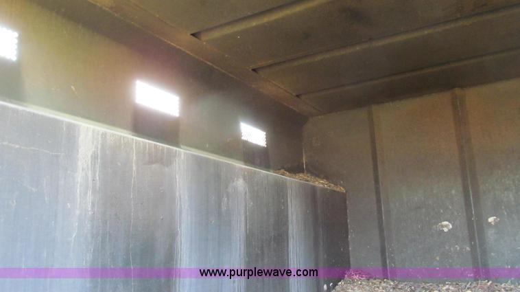 image for item G2038 1999 GMC C7500 bucket/tree trimming truck