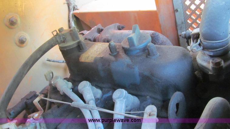 image for item G2038 1999 GMC C7500 bucket/tree trimming truck