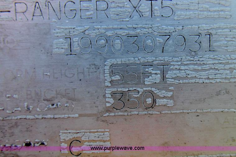 image for item G2038 1999 GMC C7500 bucket/tree trimming truck