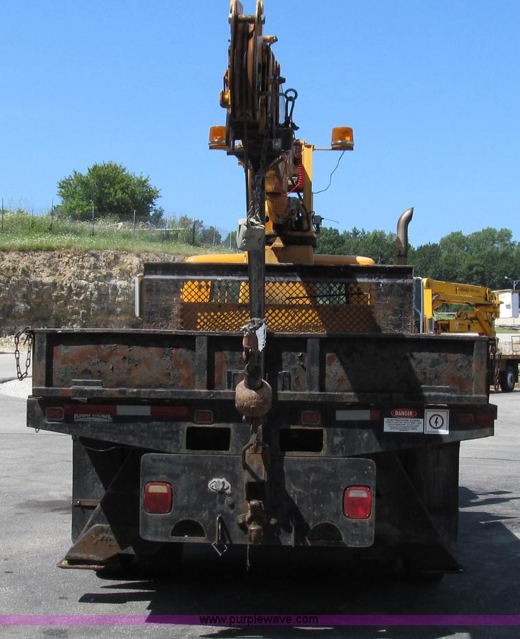 image for item G2047 1996 International 4900 crane truck