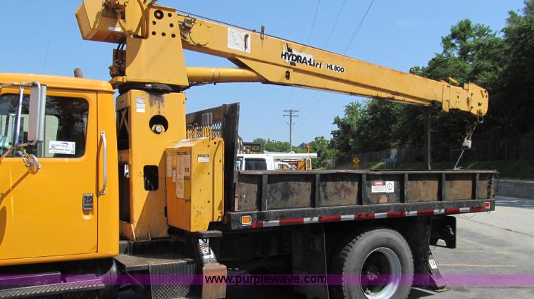 image for item G2047 1996 International 4900 crane truck