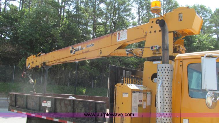 image for item G2047 1996 International 4900 crane truck