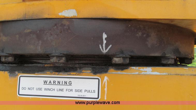 image for item G2047 1996 International 4900 crane truck