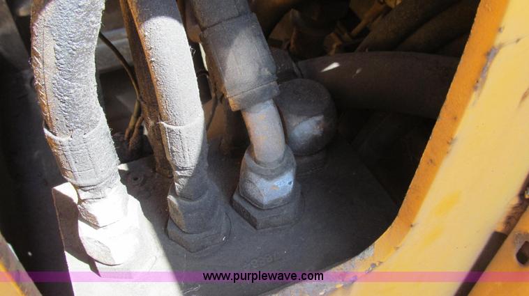 image for item G2047 1996 International 4900 crane truck