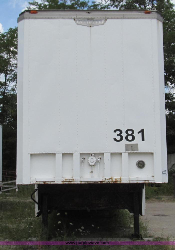image for item G2048 1982 Kentucky dry van trailer