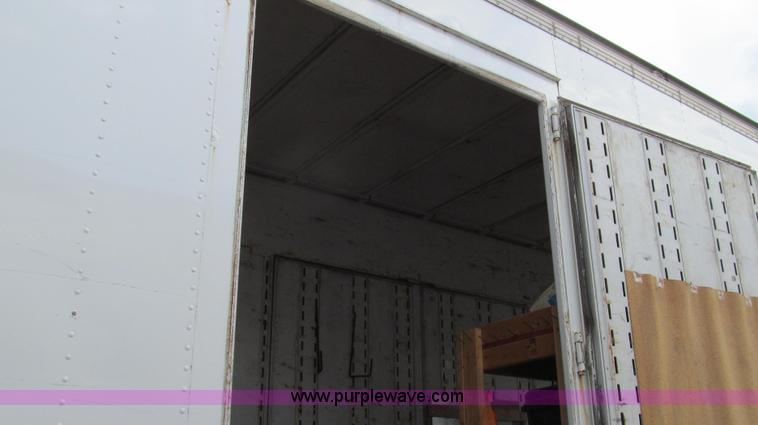 image for item G2048 1982 Kentucky dry van trailer