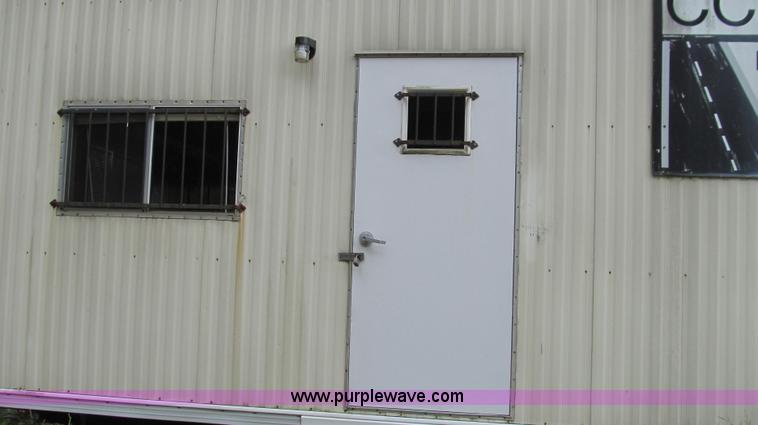 image for item G2049 1999 Manufactured Structures Scottsman office trailer