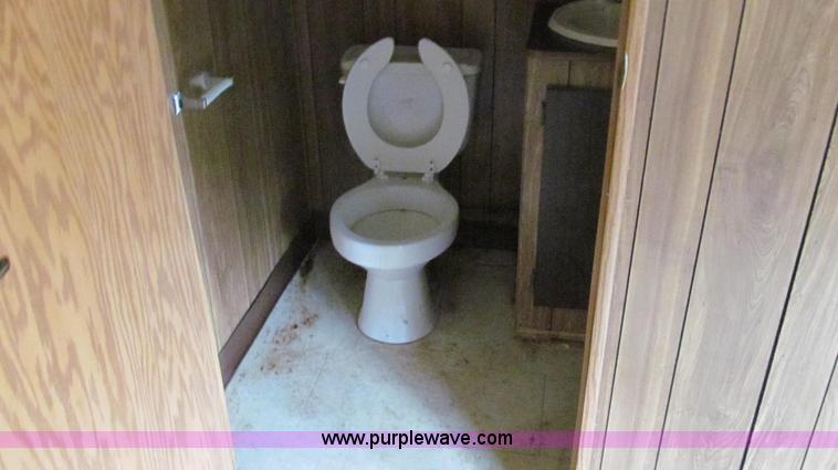 image for item G2049 1999 Manufactured Structures Scottsman office trailer