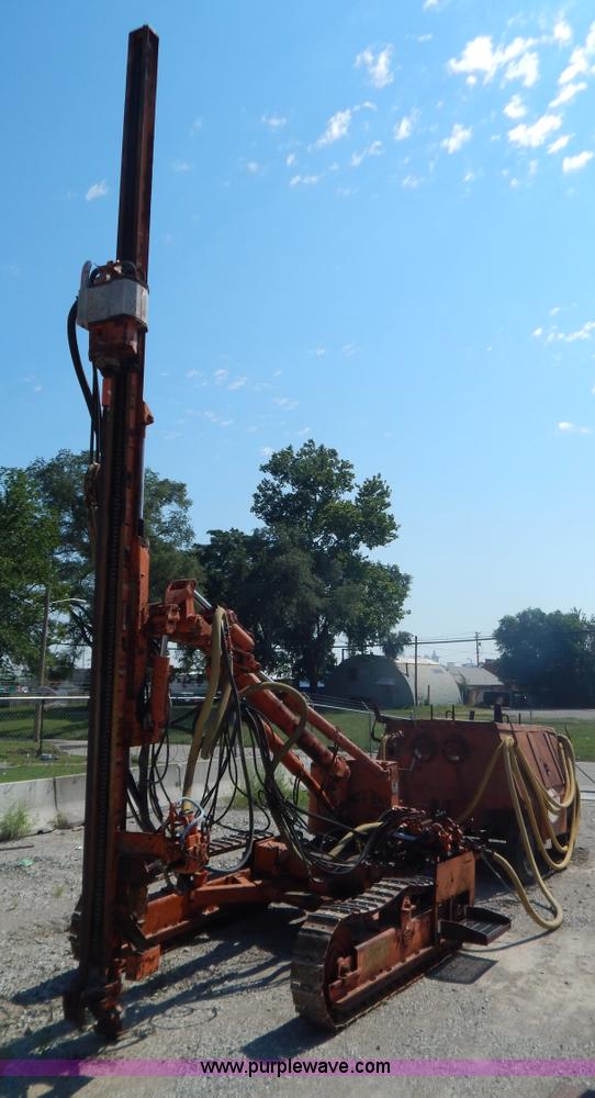 image for item G3287 Joy-Sullivan MS-4E-5 track drill and Joy air compressor