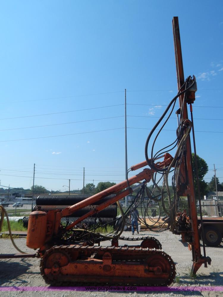 image for item G3287 Joy-Sullivan MS-4E-5 track drill and Joy air compressor