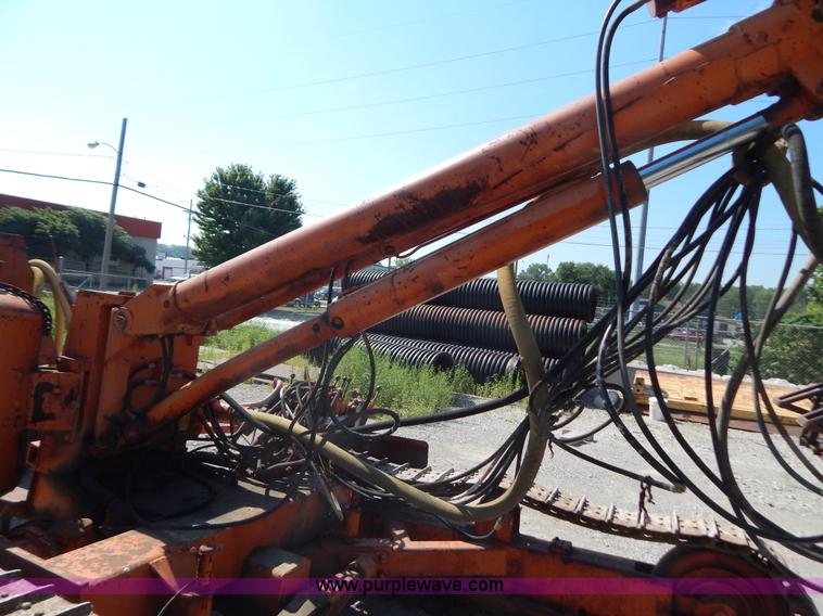 image for item G3287 Joy-Sullivan MS-4E-5 track drill and Joy air compressor