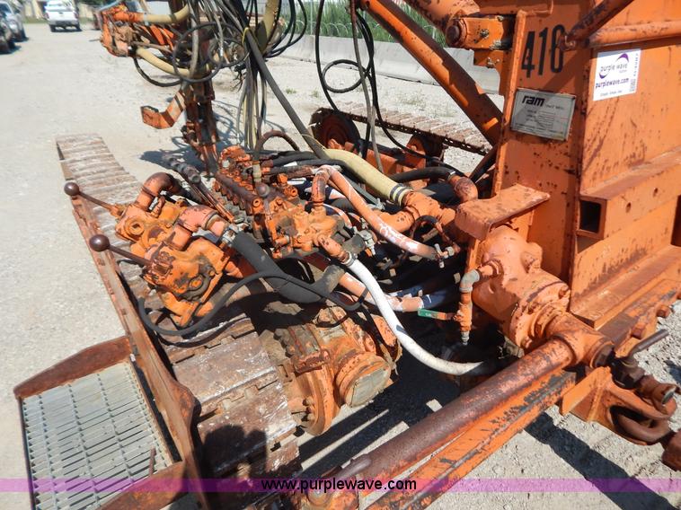 image for item G3287 Joy-Sullivan MS-4E-5 track drill and Joy air compressor