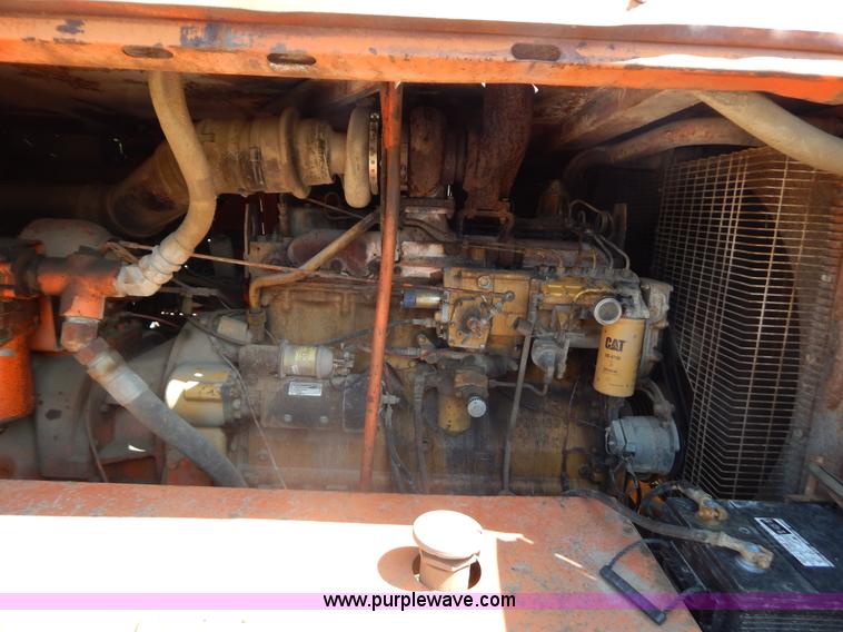 image for item G3287 Joy-Sullivan MS-4E-5 track drill and Joy air compressor