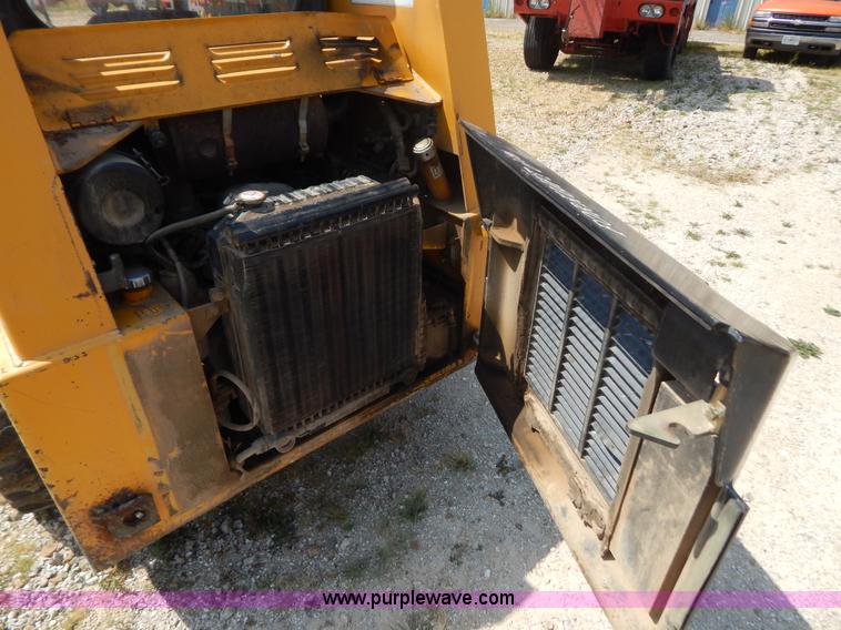 image for item G3311 1998 Daewoo DSL801 skid steer