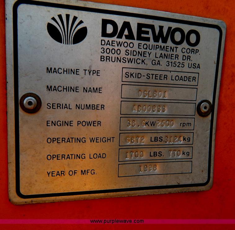 image for item G3311 1998 Daewoo DSL801 skid steer