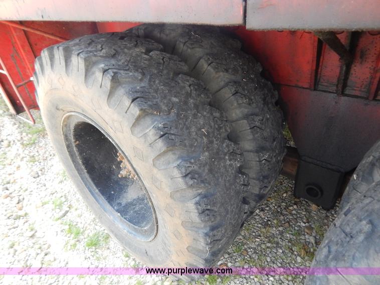 image for item G3312 Koehring 428 crane