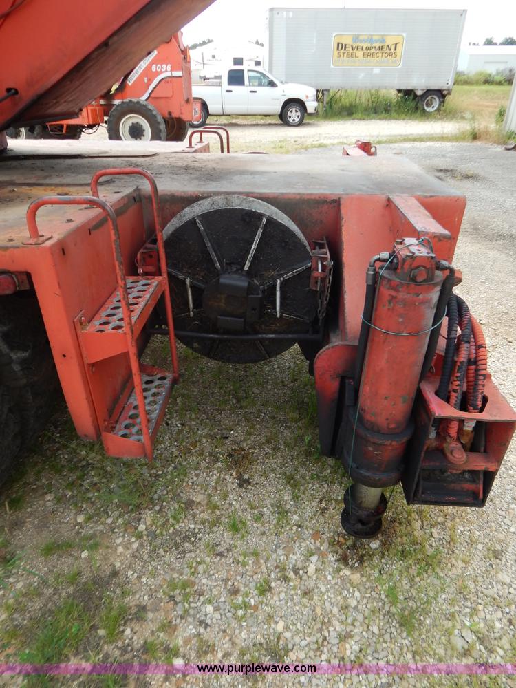 image for item G3312 Koehring 428 crane