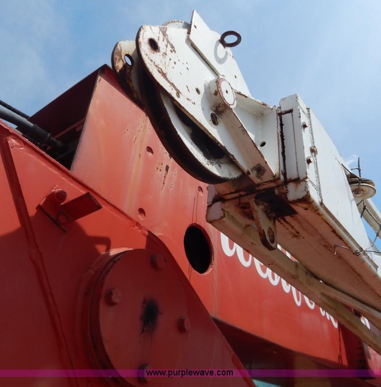 image for item G3312 Koehring 428 crane